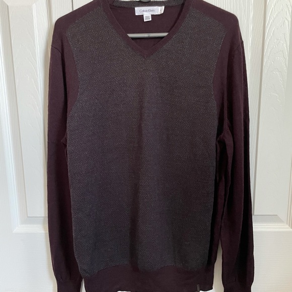 Men’s Calvin Klein Sweater - Medium - Picture 3 of 3